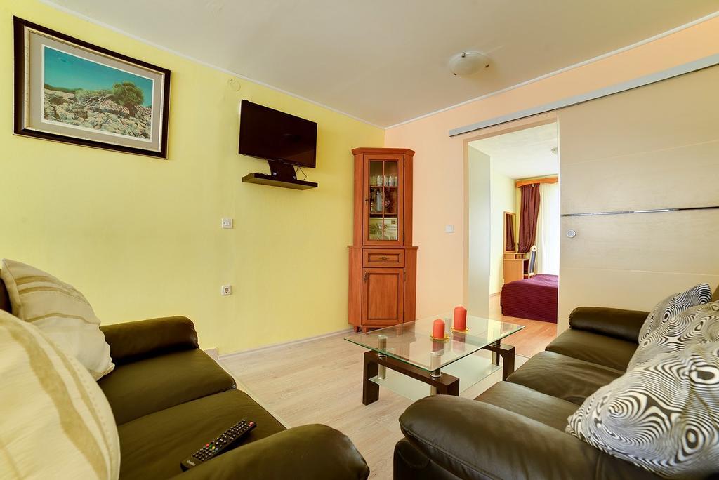Apartments Tereza 1352 بولا المظهر الخارجي الصورة